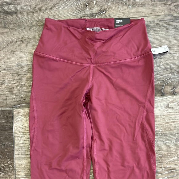 Victoria’s Secret leggings NWT Size XSP - Picture 3 of 5